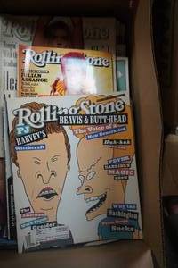 lot 21 image: Large Collection of Vintage Rolling Stone Magazines