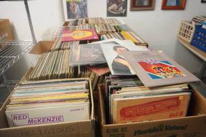 lot 42 image: 9 Boxes Vintage Music LPs From Various Artists