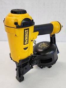 lot 254 image: DeWalt Heavy Duty Coil Roofing Nailer