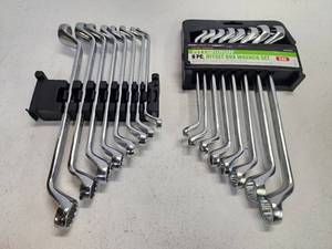 lot 247 image: Standard & Metric Box End Wrench Sets
