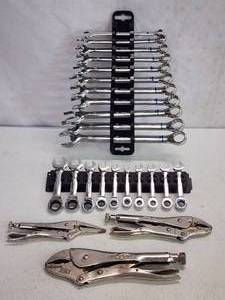 lot 94 image: Assorted Mechanics Tools