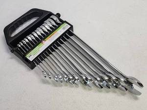 lot 158 image: Complete set of Standard Open Box Wrenches