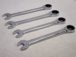lot 210 image: (4) DeWalt Standard Ratchet Wrenches