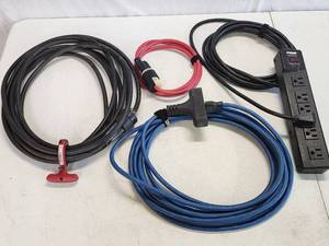 lot 190 image: (3) Extension Cords and (1) Power Strip