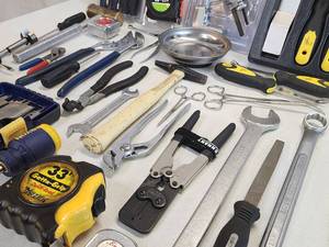 lot 194 image: Large Assortment of Shop Hand Tools