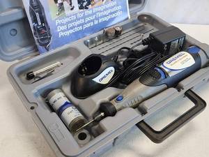lot 203 image: Electric Dremel Tool Kit