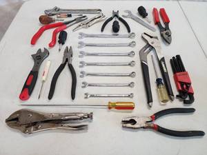 lot 283 image: Assorted Mechanics Hand Tools