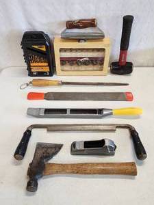 lot 253 image: Assorted Woodworking Shop Accessories
