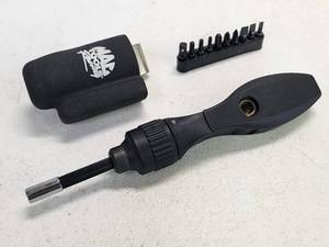 lot 67 image: Handy Mac Tool Belt Clip Multi Head Screwdriver