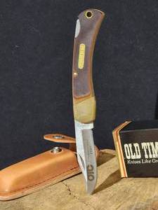 lot 123 image: 1997 OTC Commemorative Schrade Old Timer Locking Blade Knife Serial # 3418