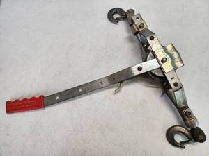 lot 186 image: Come-Along Winch