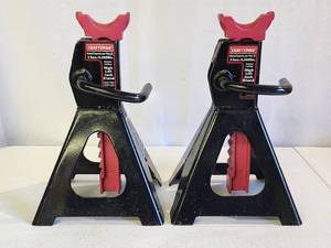 lot 388 image: Set of Craftsman 3 Ton Jack Stands