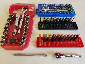 lot 377 image: 14 Drive Ratchet and Socket Sets