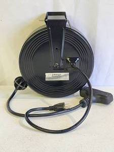 lot 378 image: Bayco Retractable Extension Cord