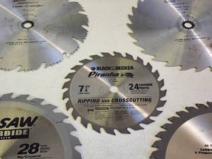 lot 366 image: Assorted Woodworking Saw Blades
