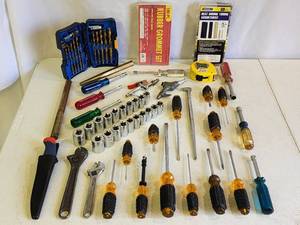 lot 357 image: Storage Case Full of Hand Tools