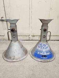 lot 297 image: (2) Heavy Weight 12 Ton High Boy Jack Stands