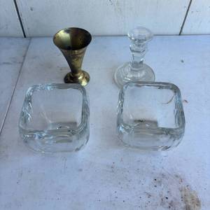 lot 42 image: Glass Candel holder, Vase and Glass square bowls