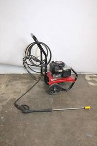 lot 5 image: Briggs & Stratton ELITE Series Pressure Washer 6.5 HP 2300 PSI