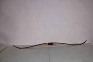 lot 16 image: Vintage Wooden Recurve Bow with Leather Grip