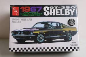 lot 77 image: 1967 Shelby GT-350 Model Kit by AMT 125 Scale