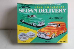 lot 82 image: 1948 Chevrolet Sedan Delivery 125 Scale Model Kit