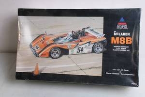 lot 84 image: Accurate Miniatures McLaren M8B 124 Scale Model Kit