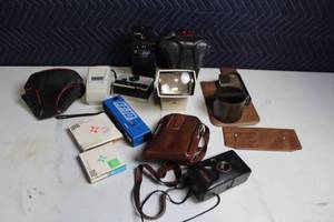 lot 104 image: Vintage Collection of Cameras and Accessories, Including Kalimar FF-10