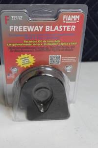 lot 122 image: FIAMM Freeway Blaster Low Tone Horn 72112