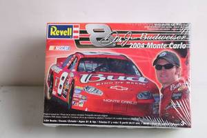 lot 149 image: Revell Dale Jr. Budweiser 2004 Monte Carlo Model Kit 124 Scale