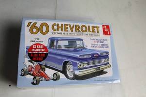 lot 157 image: AMT 125 Scale 60 Chevrolet Custom Fleetside Model Kit