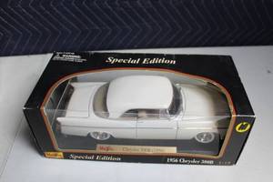 lot 180 image: 1956 Chrysler 300B Diecast Model by Maisto - 118 Scale Special Edition