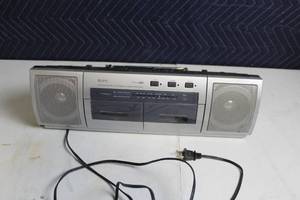 lot 197 image: Used GPX Dual Cassette RecorderAMFM Stereo