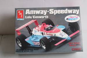 lot 215 image: AMT Ertl Amway-Speedway LolaCosworth Indy Car Model Kit