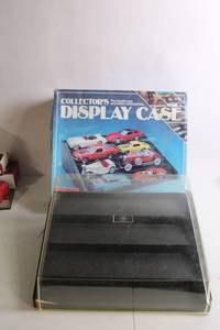 lot 231 image: Collectors Model Car Display Case with Black Velvet Base