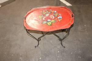 lot 242 image: Vintage Floral Painted Serving Tray Table