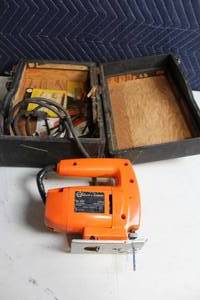 lot 277 image: Black & Decker Type 4 Jigsaw with Accessories in Wooden Box