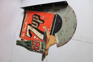 lot 292 image: Vintage 7-Up Metal Advertising Sign with Bottle Graphic