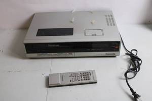 lot 296 image: Used Panasonic VCR with Wireless Remote