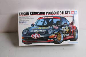 lot 331 image: Tamiya Taisan Starcard Porsche 911 GT2 Scale Model Kit