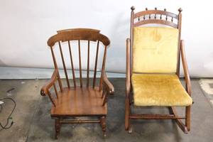 lot 376 image: Set of 2 Wooden Rocking Chairs with Upholstered Seat