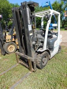 lot 7A image: 2017 Unicarrier LP Forklift - For Parts or Repair