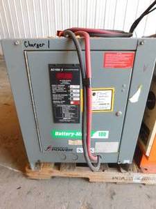 lot 32 image: Grey Ametek 24 Volt Charger
