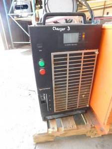 lot 34 image: Black VForce 24 Volt Charger