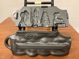 lot 35 image: 1993 John Wright, Christmas Cast Iron Double Sided CandyChocolate Mold.