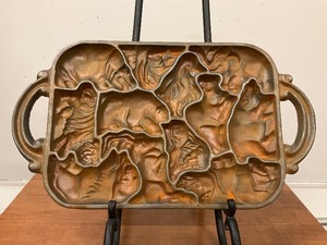 lot 41 image: John Wright Cast Iron Animal Puzzle Mold