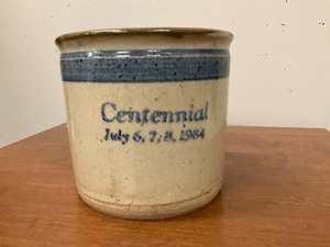 lot 91 image: Centenial Stoneware Pots