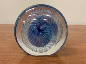 lot 105 image: Signed 1997 Eickholt Blown Glass Paperweight