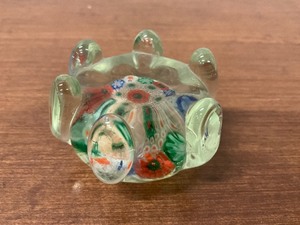 lot 122 image: Art Glass Paper Weight