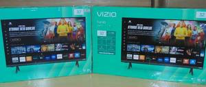 2  TVS VIZIO 32" 1080p Full HD LED Smart TV - VFD32M-08 Scratch